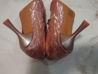 Lesklé lodičky v.38 - 6