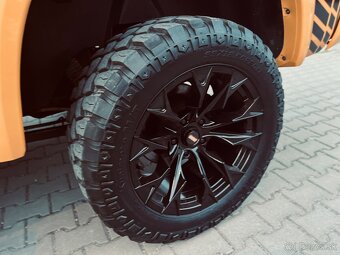 Dodge ram 5.7 HEMI 4x4 TOP MODEL - 6