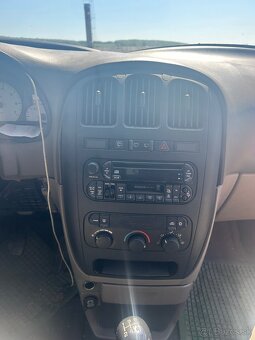 Predám na nd chrysler voyager - 6