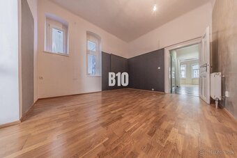 4i (93,5m2) byt v histrorickom centre Bratislavy - Tallerova - 6