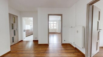 3 izb. 98 m2 - ŠKULTÉTYHO ul. - TRNAVSKÉ MÝTO - 98 m2 - 6