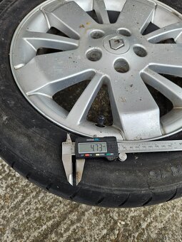Renault 205/55 R16 - 6