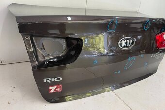 Kia Rio III 3 2011- Sedan 5. piate kufrové dvere kufor - 6
