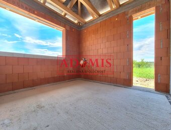 Predáme 5izbový tehlový bungalov Ruskov 126m2, pozemok 620m - 6