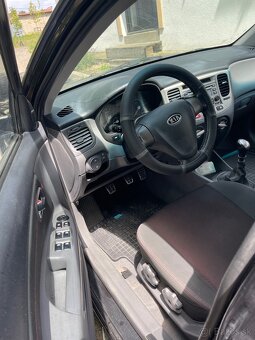 Kia Rio - 6