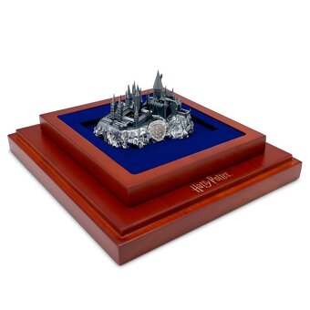 zlato striebro minca Harry Potter rokfort hrad 3D 2025 - 6