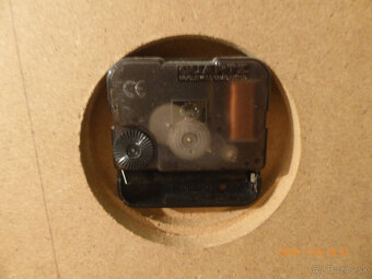 Predám nástenné hodiny - 6