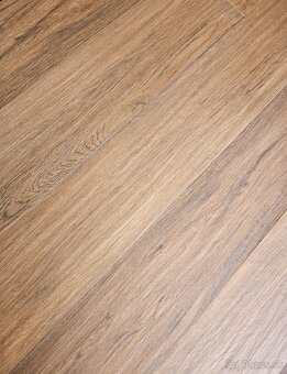 Dlažba keramická vzhľad drevo 20x120 odtieň podobný orechu - 6