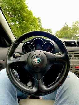 Alfa Romeo 147, 1.9 JTD, 8V, 85kw(115k), 5dv - 6