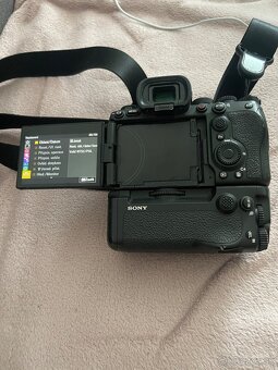 Sony A9 III+ Baterry Grip - 6