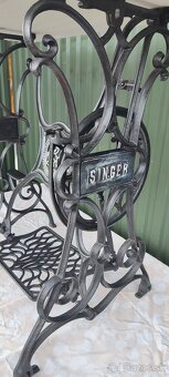 Stolík šijací stroj Singer - 6