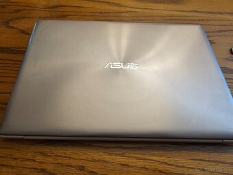 Asus zenbook UX303L - 6