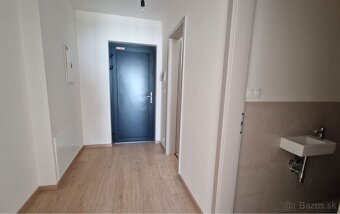 Predaj novostavba 2 izbový byt s balkónom  61 m2 + parkovaci - 6