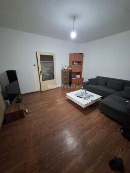 Dobre reality ponúkajú na predaj 4izb RD v Banove - 6