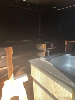 Predám food truck novo zrekonštruovaný - 6
