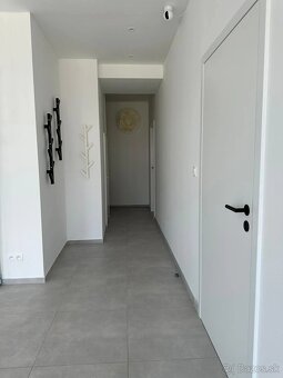 Predaj komerčného priestoru v novostavbe na Muchovom námestí - 6
