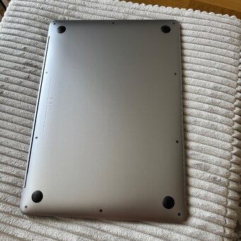 Apple MacBook Air 13" M1 256 GB - 6