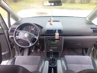 Volkswagen Sharan  7 miestni - 6