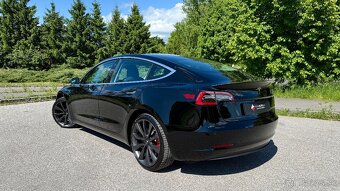 TESLA Model 3 PERFORMANCE DUAL MOTOR - 6