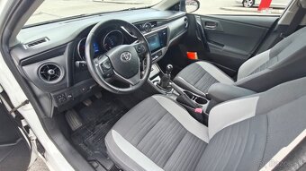Toyota Auris Touring Sports 1.6 l , benzin - 6