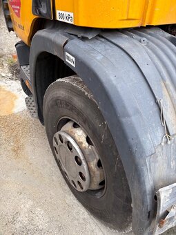 Predam Scania P94 220 - 6
