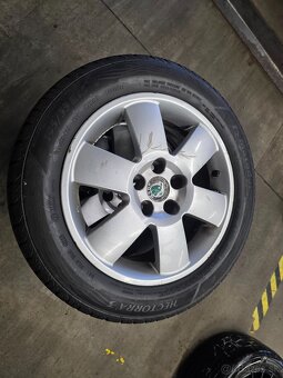 Fabia kompletne letne a alu disky - 6