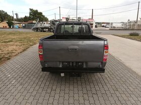 Mazda BT-50 2.5td 105kw RAP CAB/ Ford Ranger 2.5tdci 2011 - 6