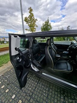 MINI CLUBMAN - 6