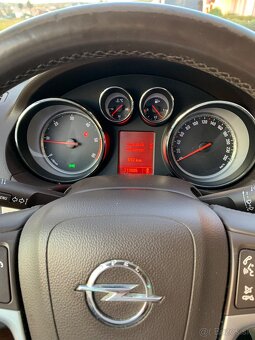 Opel Insignia cosmo tourer - 6