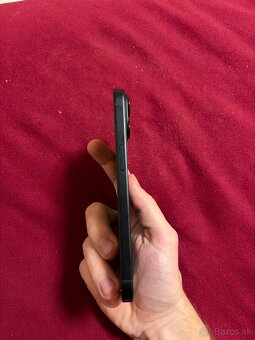 REZERVOVANÉ Apple iPhone 15 128gb black - 6