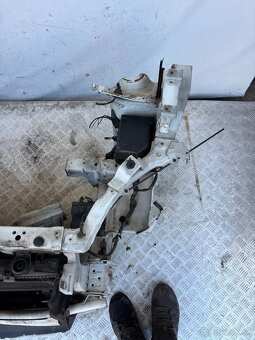SUZUKI SPLASH CELO PREDNE CHLADICE - 6