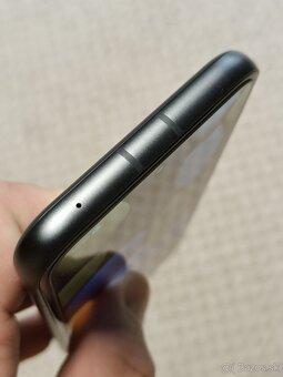 Google Pixel 8a 8 GB/256 GB Obsidian - 6