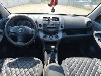 Toyota RAV4 2.2D 4x4 - 6