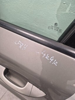 Predám ľavé predné šoférove dvere na Škoda Superb 2 II - 6