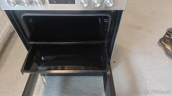 KOMBINOVANÝ SPORÁK BEKO + DIGESTOR MORA -NEREZ-60CM - 6