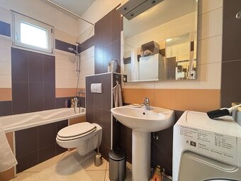 3-izbový zariadený apartmán blízko pláže, Novalja/Chorvátsko - 6