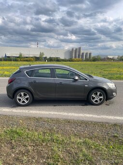 Opel Astra J 1.4 103kw 2010 - 6