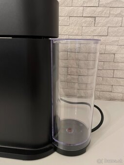 NESPRESSO kávovar - Vertuo Next Deluxe Dark Chrome - 6