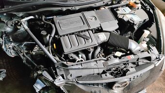 Mazda 2 1.3 Havarovaná - 6