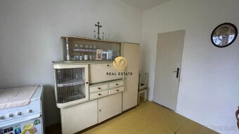 NA PREDAJ 3-izbový rodinný dom, s 18á pozemkom - 6