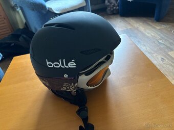 Predám dve skoro nové komplet dámske lyžiarske výbavy - 6