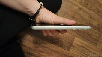 Samsung Galaxy s23 FE v top stave, prakticky novy - 6