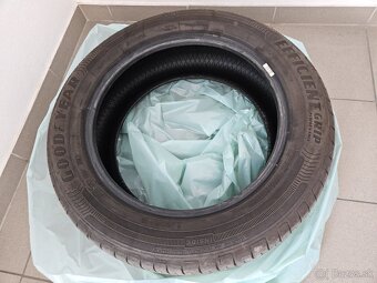 GOODYEAR Efficientgrip Performance 215/55R17 94V - 6