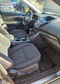 FORD KUGA ,, Benzín,,88kw. - 6