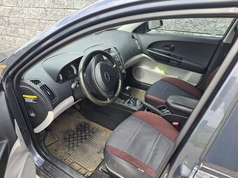 Predam Kia Ceed SW 1,4l Benzin - 6