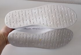 TOMMY HILFIGER Pôv.cena: 69,90Eur Tenisky - 6