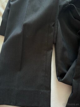 Zachovalý Oblek RESERVED na predaj - 6