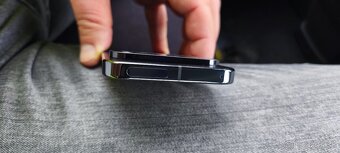 Google Pixel 9 Pro 128GB Obsidian - 6