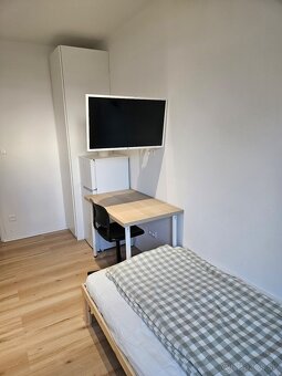 Izba pre 2 osoby: Ubytovanie Centrum - v centre mesta Sereď - 6