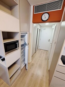 Prenájom zar. garsónky (20 m2) po rek. na Bajkalskej ul. - 6